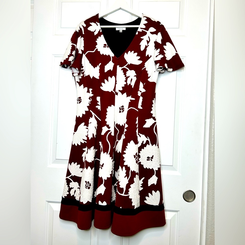 Signature by Robbie Bee Red and White Floral Dress